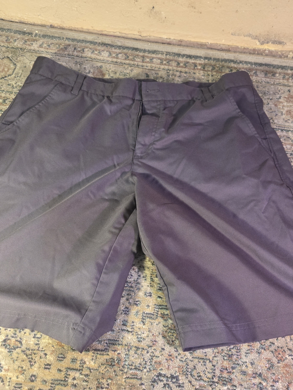 Fila Sport Golf Shorts Mens 38 Gray Flat Front Chino Shorts Mid Rise 10" Inseam